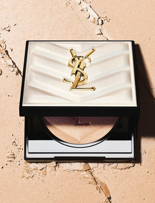 Ouse brilhar ainda mais com ALL HOURS HYPER LUMINIZE de YSL Beauty Iluminador cremoso com agentes de skincare ALL HOURS HYPER LUMINIZE de YSL Beauty