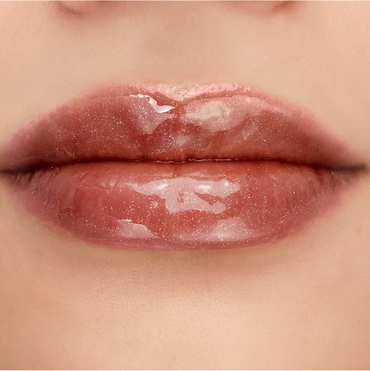 Gloss para pele branca caucasiana YSL LOVESHINE PLUMPING GLOSS de YSL Beauty